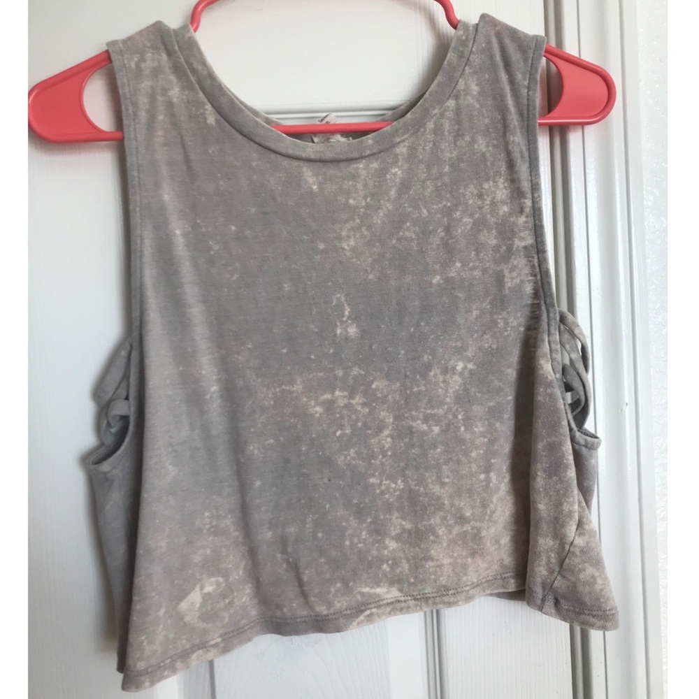 Cropped shirt